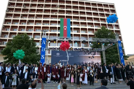 Azərbaycan Əmək və Sosial Münasibətlər Akademiyasında “Məzun günü” keçirilib
