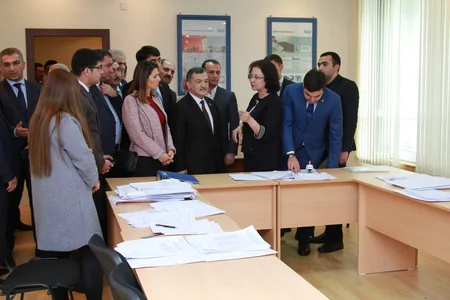 İctimaiyyət nümayəndələri Memarlıq və İnşaat Universitetində imtahan prosesini izləyib