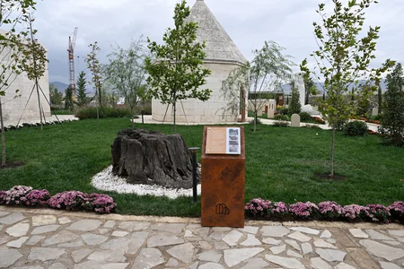 İlham Əliyev Ağdam şəhərində İmarət Kompleksinin bərpadan sonra açılışında iştirak edib - YENİLƏNİB