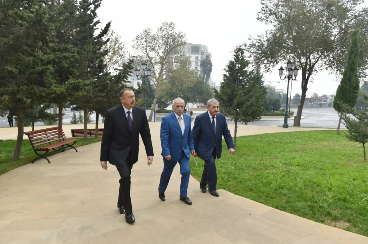 ​Prezident İlham Əliyev Bakıda yeni salınan yolların, parkların, yenidən qurulan küçə və prospektlərin açılışında iştirak edib