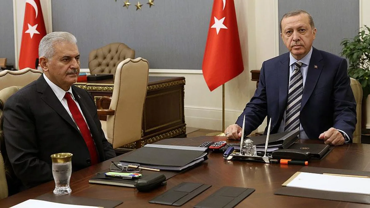 Ərdoğan baş nazir Bineli Yıldırımla qapalı görüş keçirib