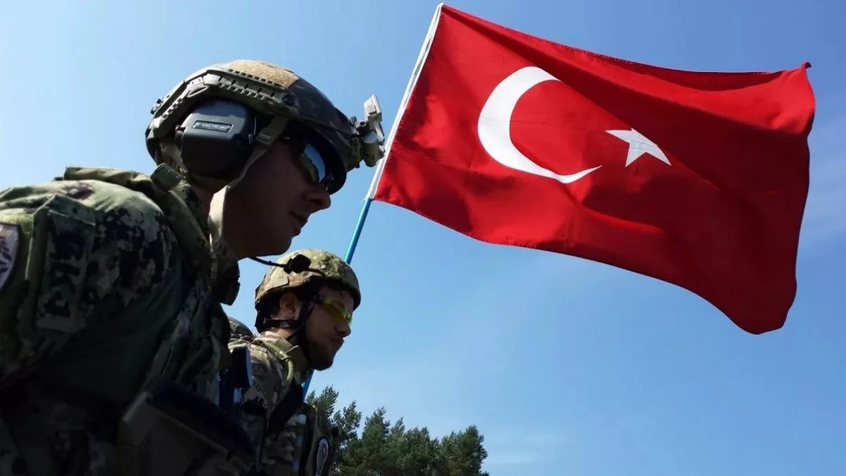 Türkiyə-İraq sərhədində PKK-nın üç terrorçusu təslim olub