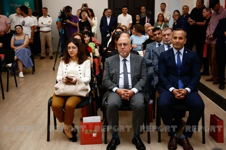 Tbilisidə Türk Evi Sərgisi açılıb