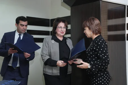 AzTV-də kollektivlə toplantı keçirilib - FOTO
