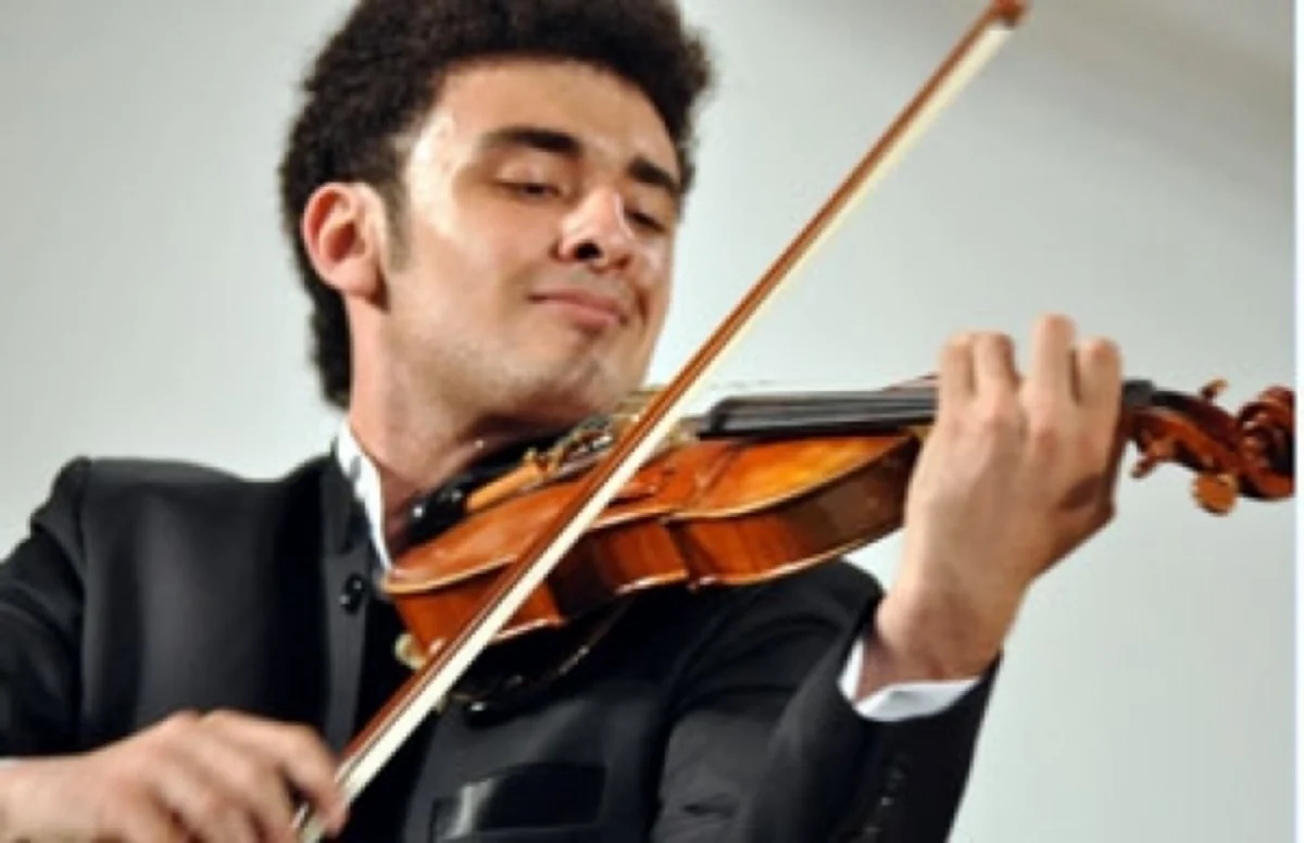 Azərbaycanlı violonçel ifaçısı Zahar Bronun ustad dərslərində iştirak edəcək