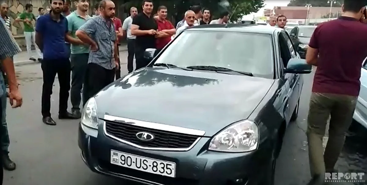 YPX əməkdaşları ilə sərxoş sürücü arasında mübahisə yaranıb - VİDEO