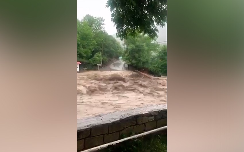 İsmayıllıda sel suları evlərə, obyektlərə ciddi ziyan vurub