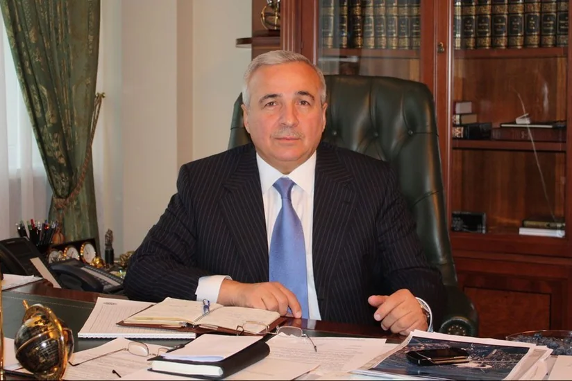 Gömrük Komitəsi İsgəndər Xəlilovun şirkətinə protokol yazdı