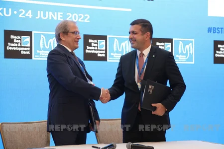 Qara Dəniz Ticarət və İnkişaf Bankı Azərbaycanın iki bankına kredit ayırıb