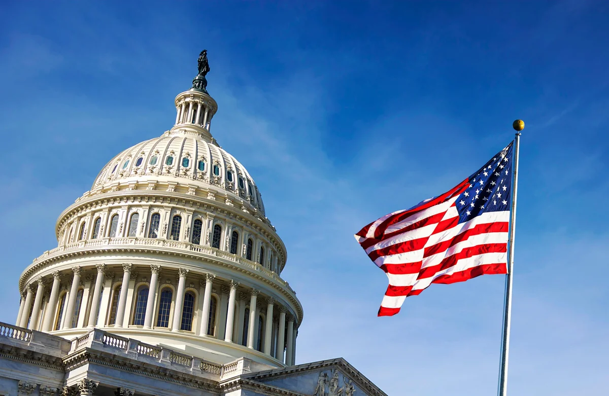 США стали чаще импортировать и реже экспортировать товары