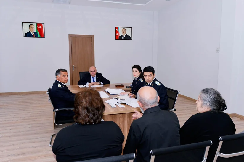 Baş prokuror Gəncədə vətəndaşları qəbul edib