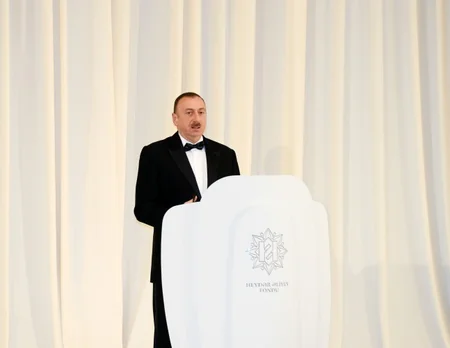 Heydər Əliyevin anadan olmasının 92-ci ildönümünə və Heydər Əliyev Fondunun yaradılmasının həsr olunan təntənəli mərasim keçirilib - FOTO