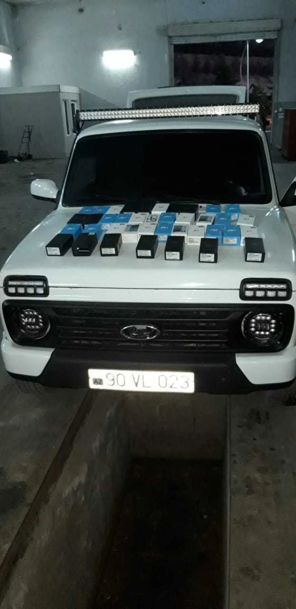 Xeyli sayda mobil telefon aksesuarlarının ölkəyə gətirilməsinin qarşısı alınıb
