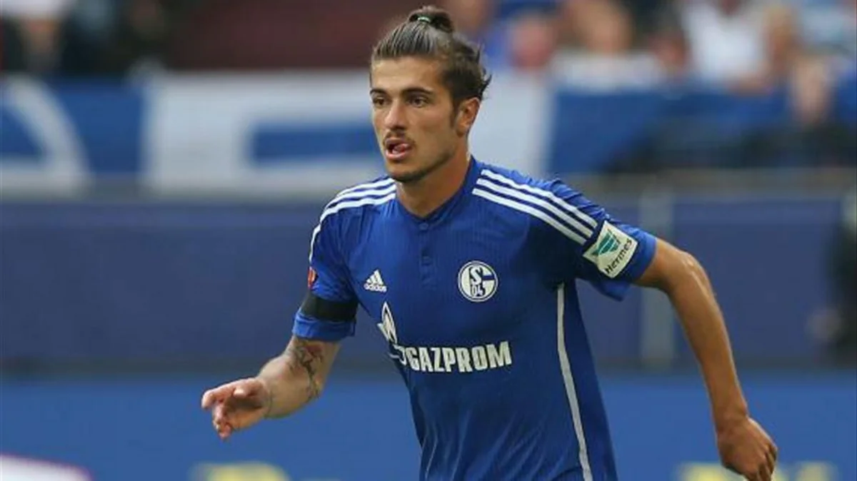 Putin grants Russian citizenship to German footballer
