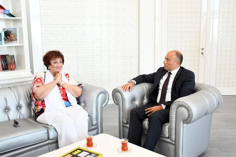 Nazir Tamara Sinyavskayaya Şərəf ordenini təqdim edib