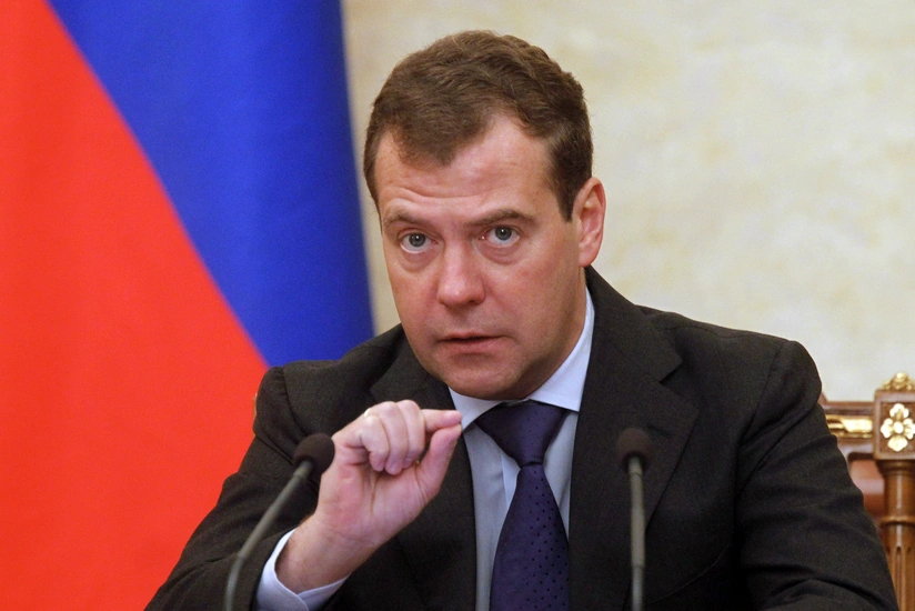 Медведев: Коллапса в экономике России не будет