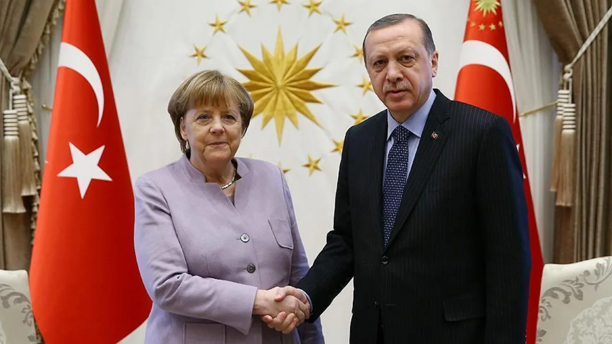 Ərdoğan və Merkel iqtisadi əlaqələri müzakirə ediblər