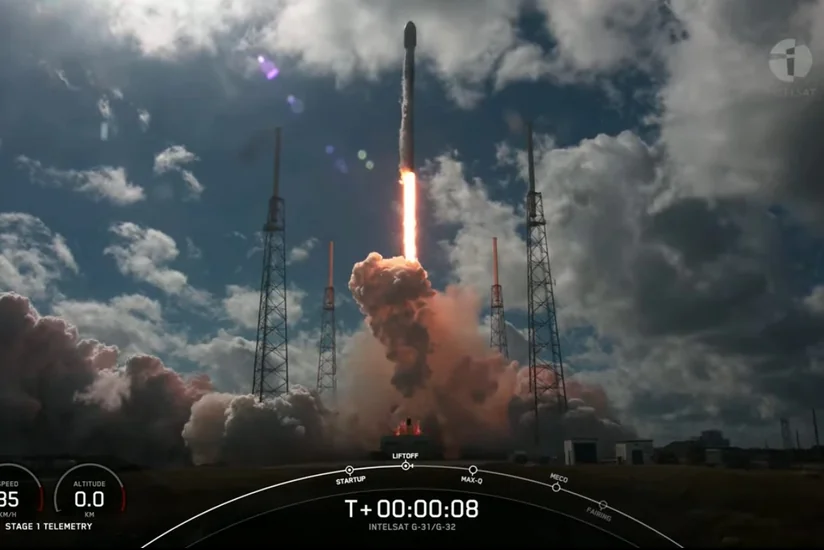 SpaceX запустила ракету с двумя телекоммуникационными спутниками