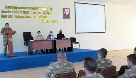 Azerbaijan Army conducts seminars for military servicemen