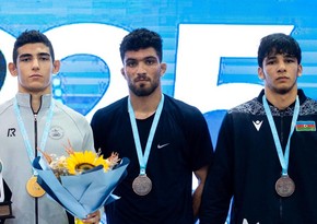 Azərbaycan güləşçiləri İrandakı turniri beş medalla başa vurublar