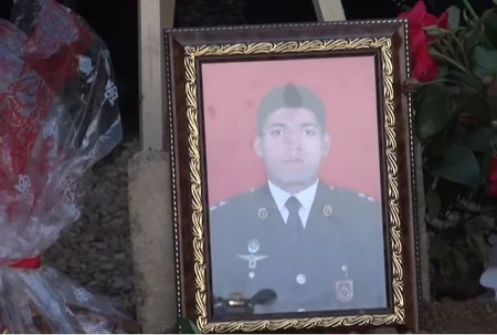 Vətən müharibəsində şəhid olmuş zabitimiz dəfn edilib