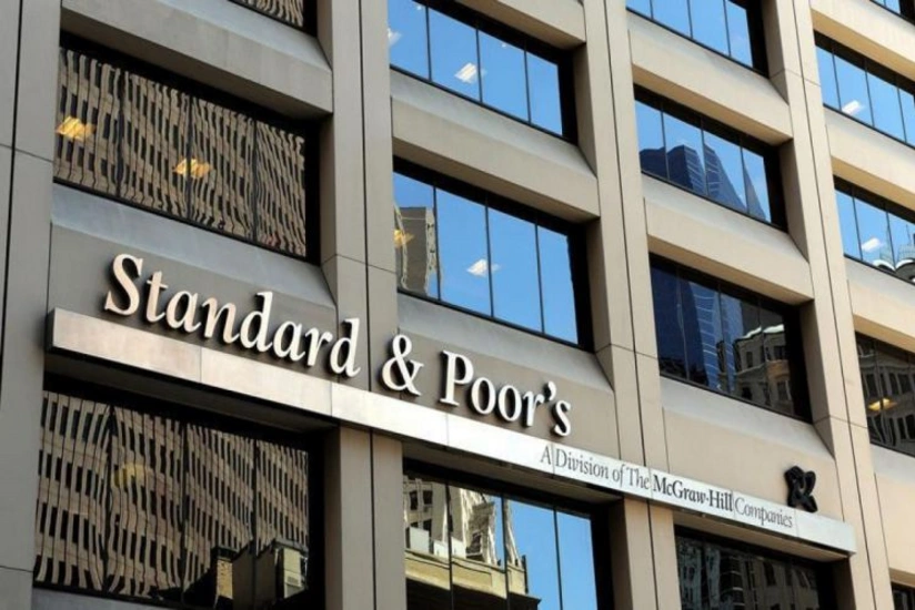 S&P Azərbaycanın bank sistemi ilə bağlı qiymətləndirməsini yaxşılaşdırıb
