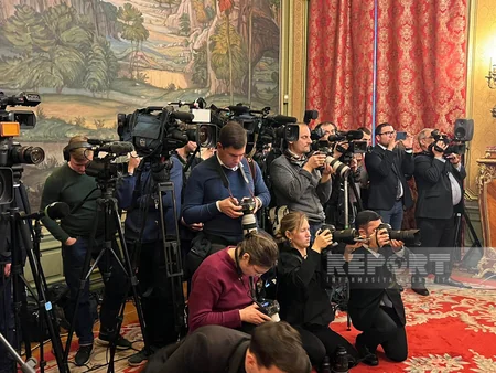 Встреча глав МИД Азербайджана и России проходит в Москве