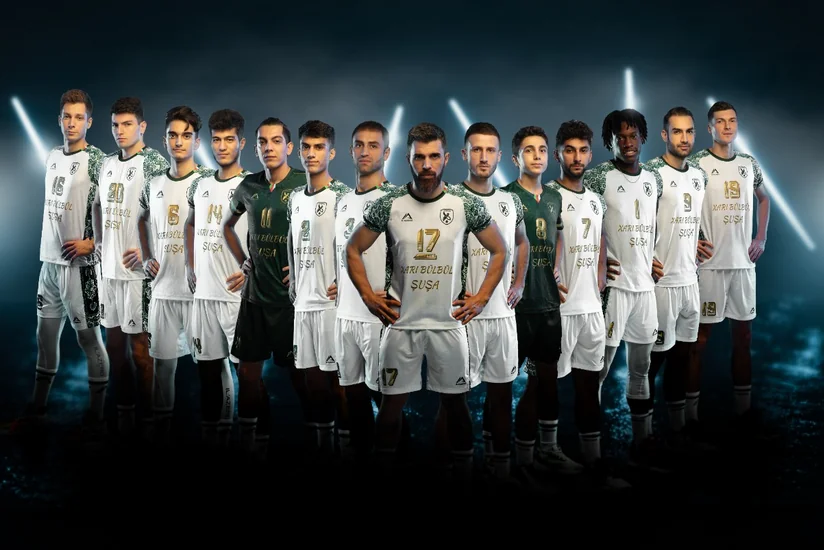 “Xarı Bülbül” Zəfər Günündə formalarını təqdim edib