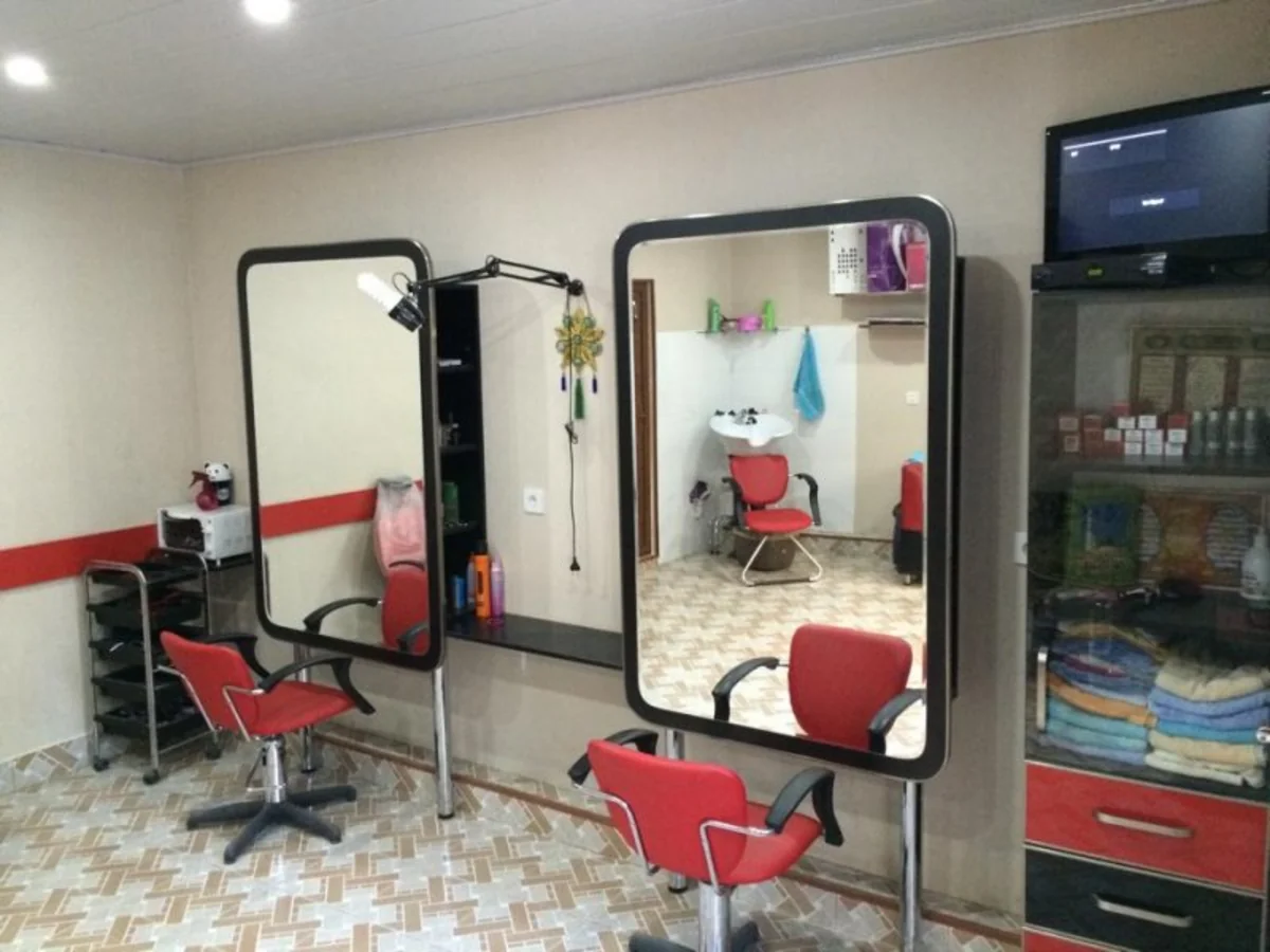 Bakıda gözəllik salonundan oğurluğa cəhd edilib