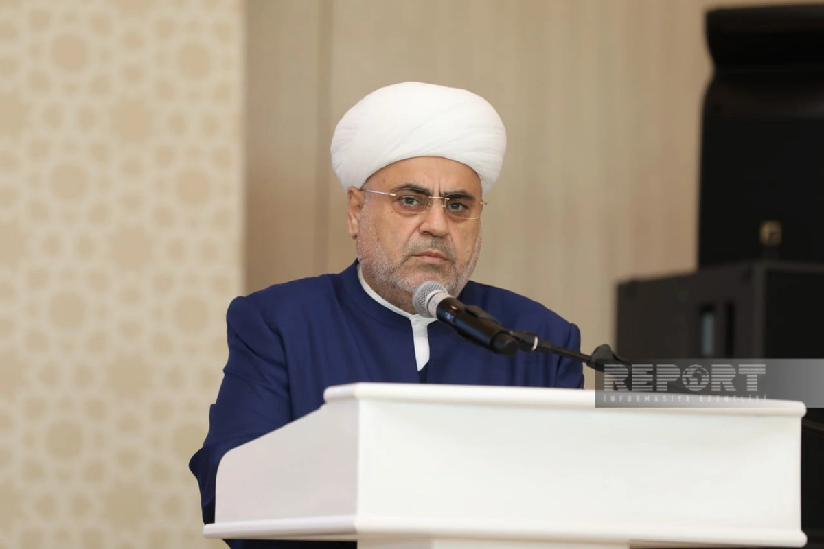 Allahşükür Paşazadə Özbəkistana gedib, təhsil aldığı mədrəsəyə baş çəkib