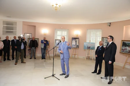 Moskva Şəhər Dumasında azərbaycanlı rəssamın sərgisi açılıb - FOTO