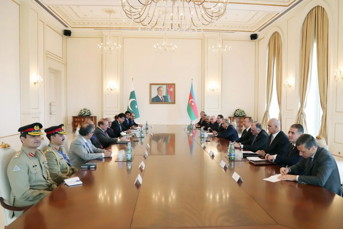 President Ilham Aliyev and Pakistani Prime Minister held a meeting in an expanded format