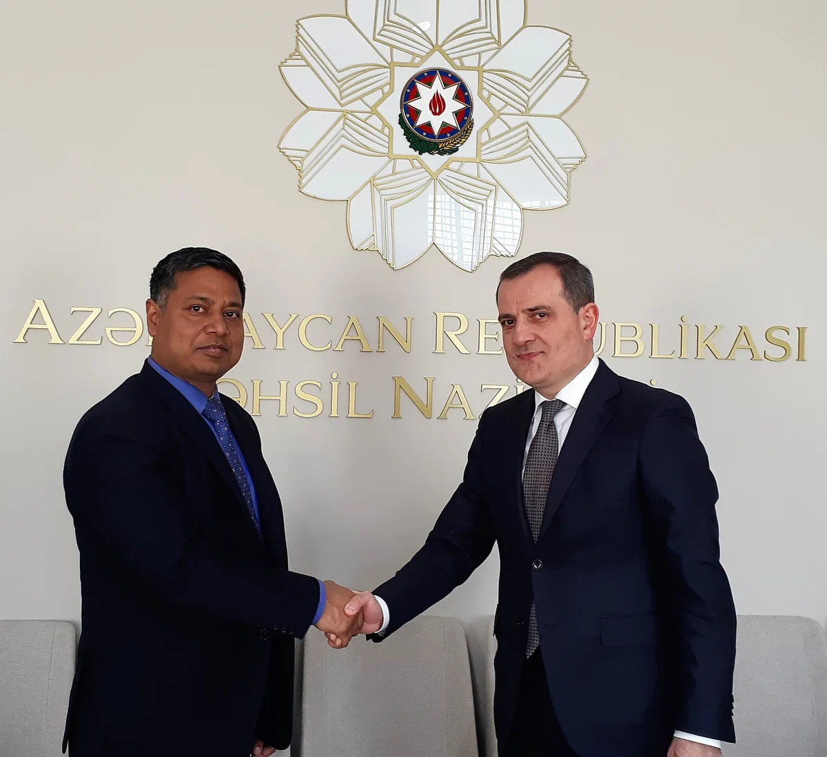 Indian Ambassador to Azerbaijan meets with Minister of Education
