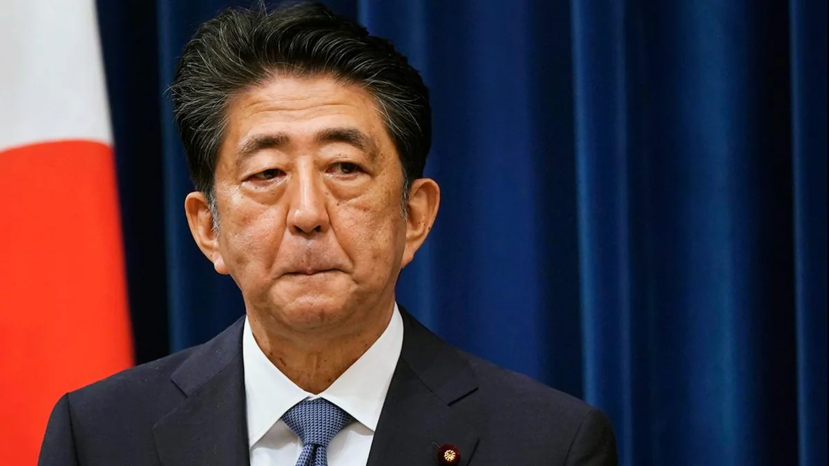 Yaponiyanın sui-qəsdə məruz qalan keçmiş Baş naziri vəfat edib - YENİLƏNİB - 4