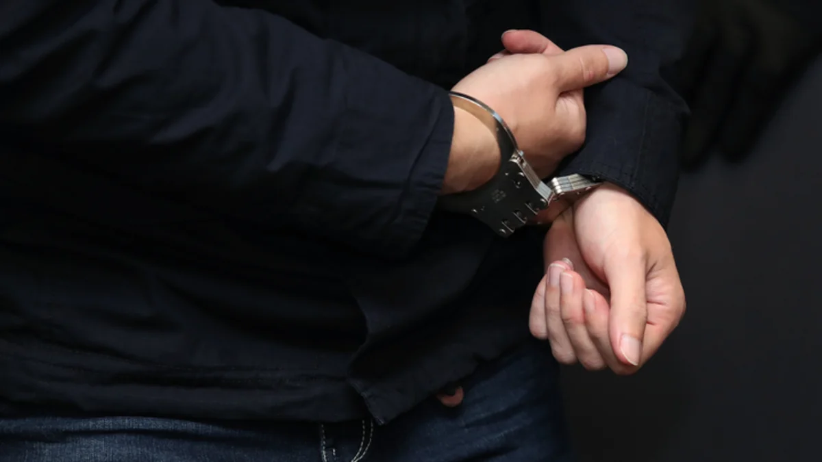 В Казахстане пресекли деятельность группы мошенников