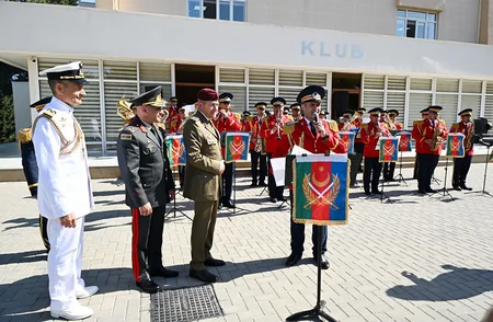 İtaliya nümayəndə heyəti Azərbaycan MMU və HDQ-ni ziyarət edib