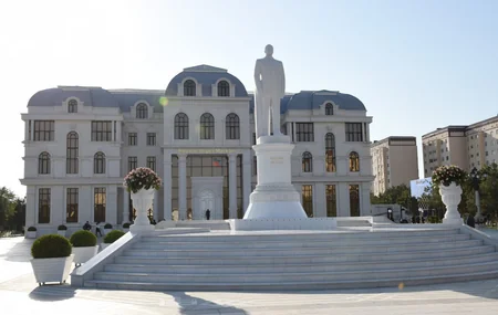 President Ilham Aliyev arrived in Sumgayit for a visit