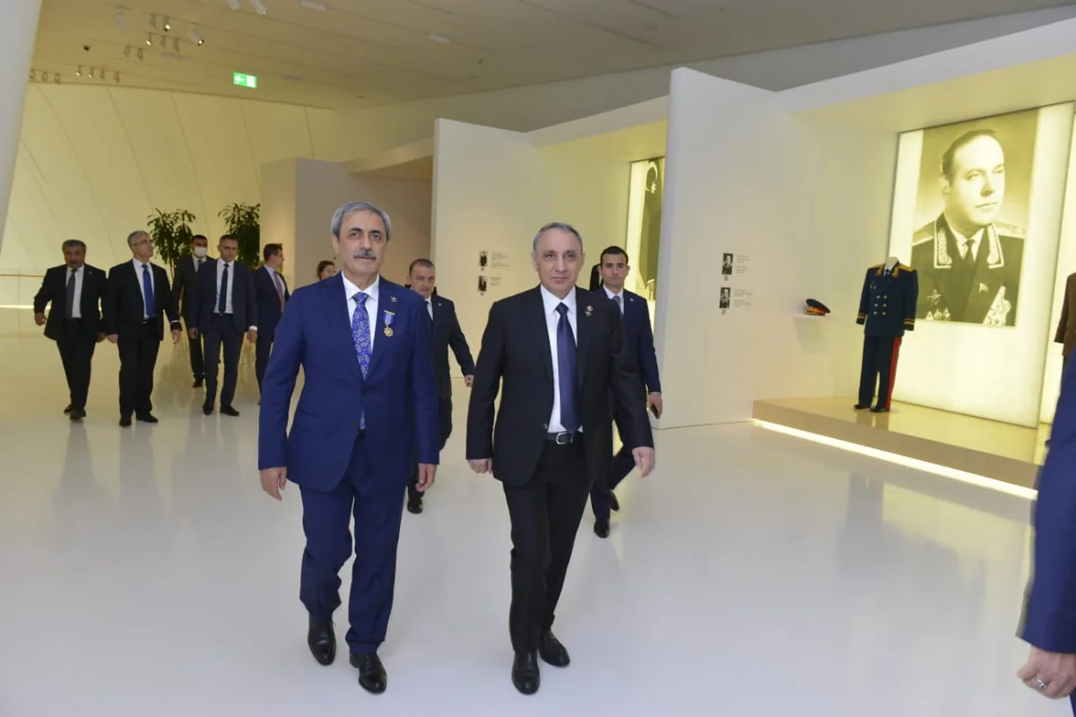 Türkiyə Ali Məhkəməsinin baş prokuroru Heydər Əliyev Mərkəzində olub