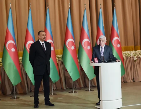 Президент Ильхам Алиев принял участие в официальном приеме по случаю Дня Республики