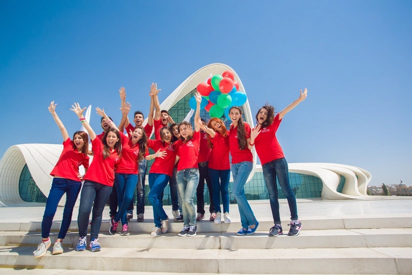 Gənc nəslin qarşısında duran problemlər və onların həlli yolları dəyişir - RƏY