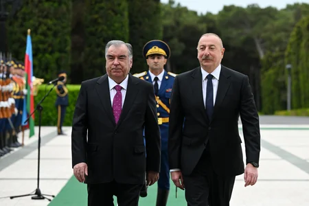 Tacikistan Prezidenti Emoməli Rəhmonun rəsmi qarşılanma mərasimi olub