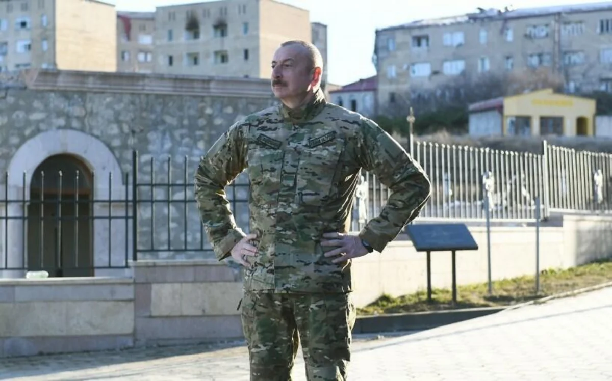 Dövlət başçısı: Şuşanın tarixi simasını bərpa etməliyik