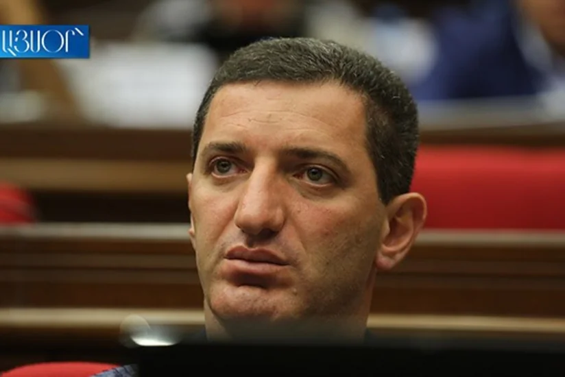 Deputat: Ermənistan cəmiyyəti yaxşı yaşamaq üçün dəyişiklik edib