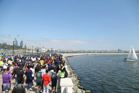 Heydər Əliyev Fondunun təşkilatçılığı ilə “Bakı Marafonu 2019” start götürüb - FOTO
