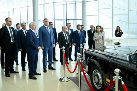 “Azpetrol”un rəhbərliyi və əməkdaşları Heydər Əliyev Mərkəzində olub