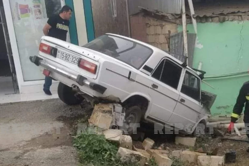 Cəlilabadda sürücü törətdiyi qəzada yaralandı
