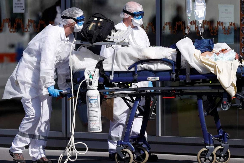 Fransada koronavirusdan ölənlərin sayı 21 mini keçdi