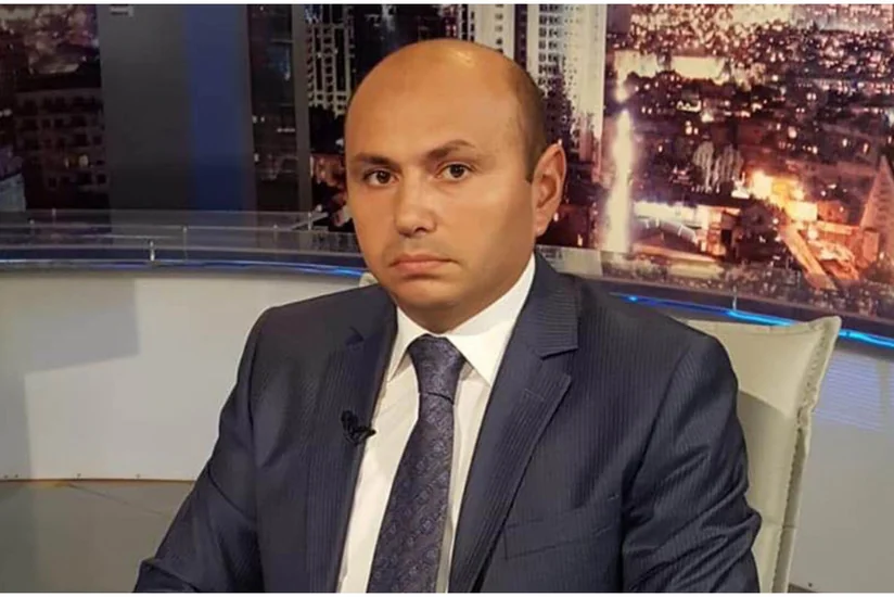 Депутат: Мы должны призвать европейские страны показать Франции ее место