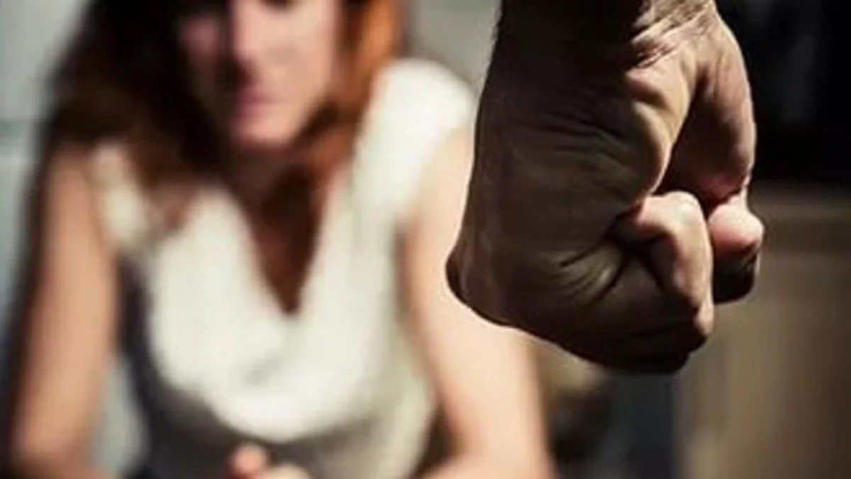 Bakıda kişi arvadını və qaynanasını döyüb