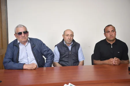 Məcnun Məmmədov Yevlaxda vətəndaşları qəbul edib